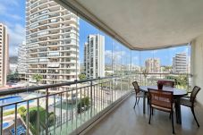 Apartamento con terraza al lado del mar